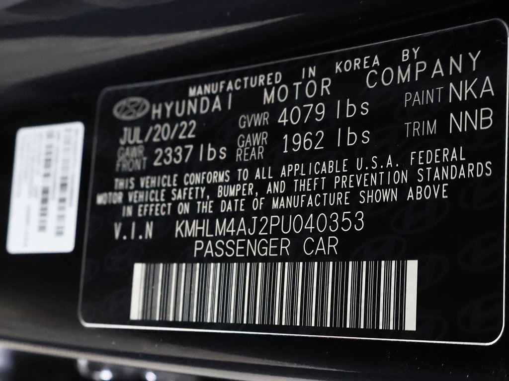 Used 2023 Hyundai Elantra Blue w/ Winter Weather Package image 45