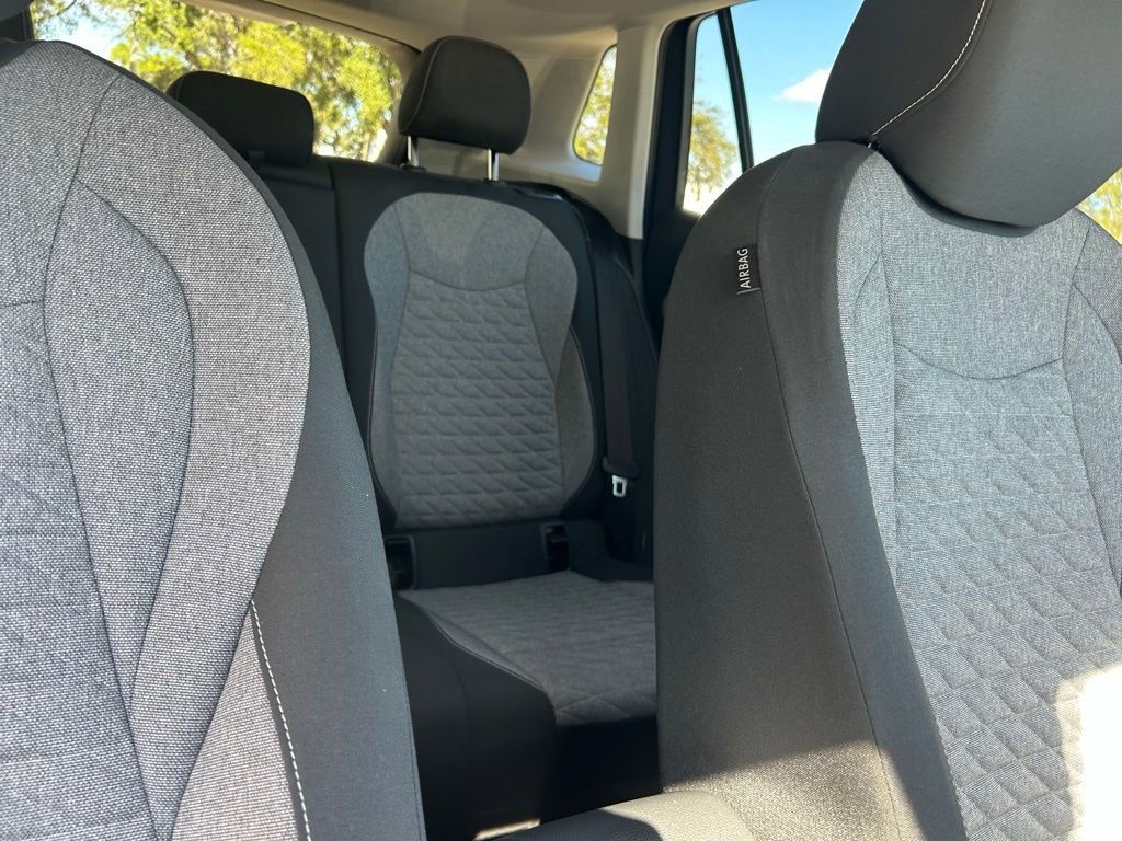 Used 2025 Volkswagen Tiguan S image 28