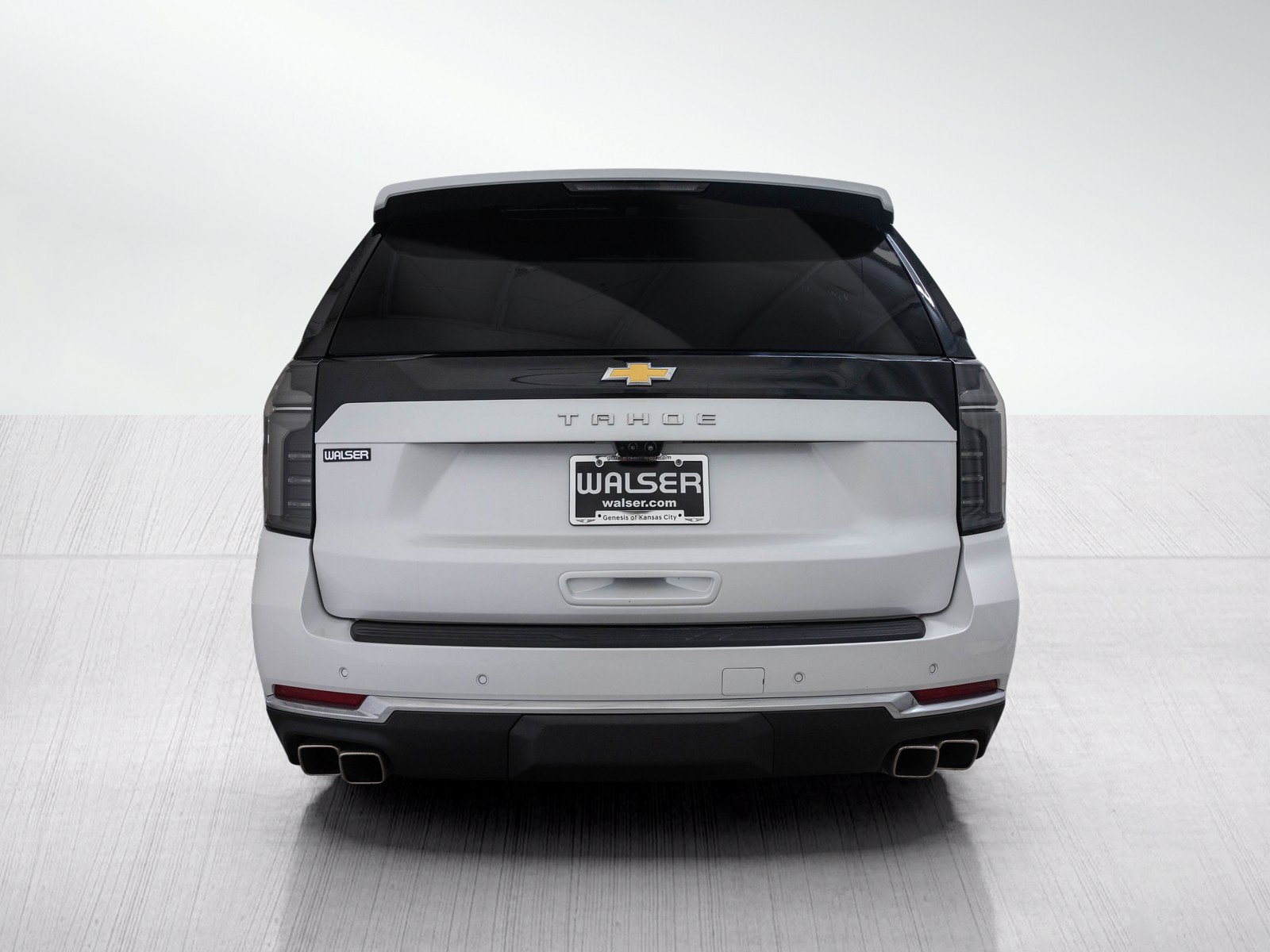 Used 2025 Chevrolet Tahoe High Country AWD/4WD image 4