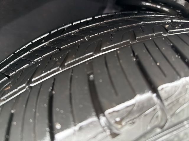 Used 2018 Cadillac XT5 Luxury w/ LPO, Sport Package image 13