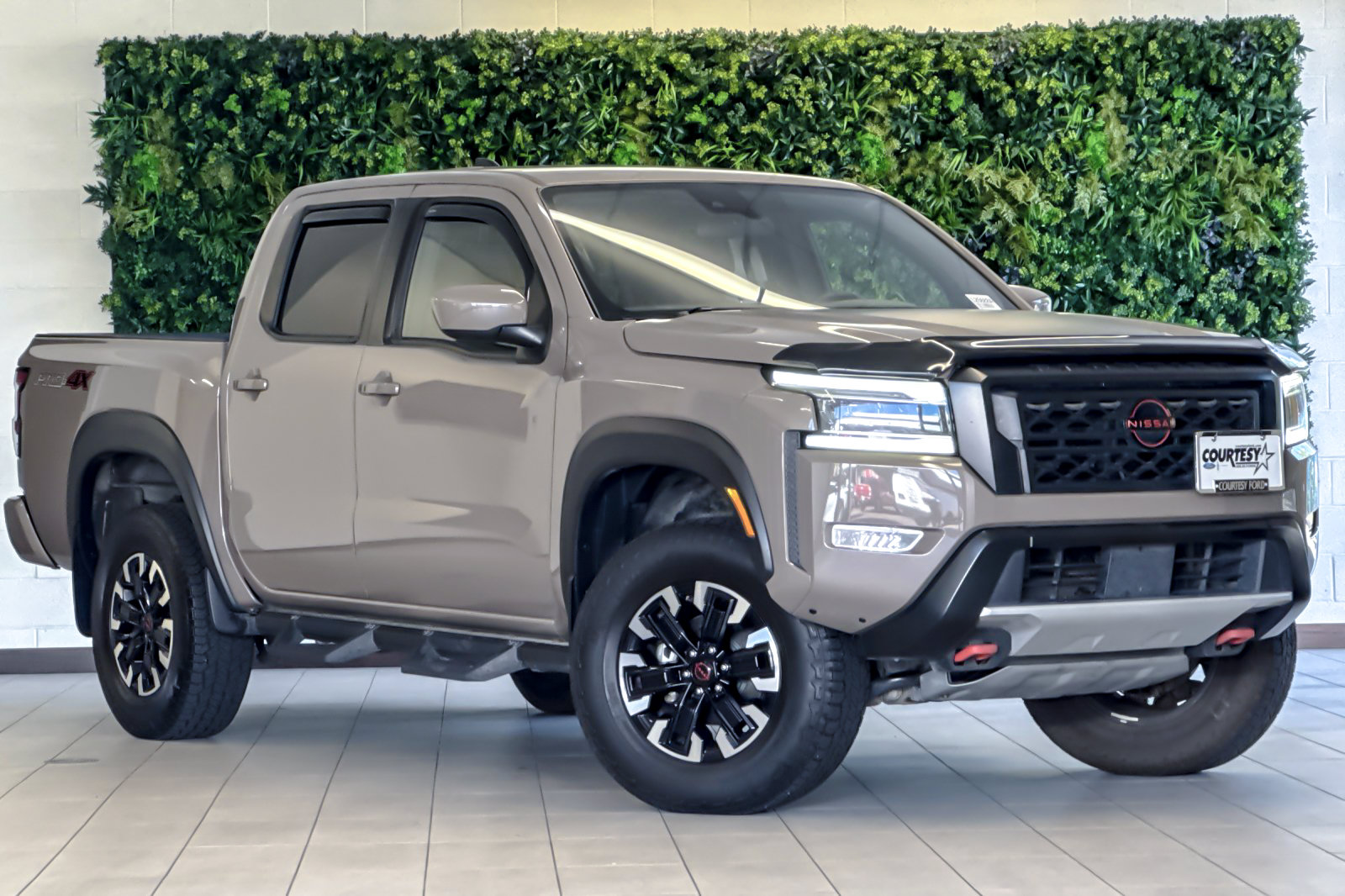 Used 2023 Nissan Frontier 4x4 Crew Cab