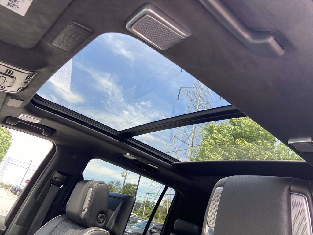 Certified 2023 Cadillac Escalade ESV Sport Platinum w/ LPO, ONYX Package AWD/4WD image 21