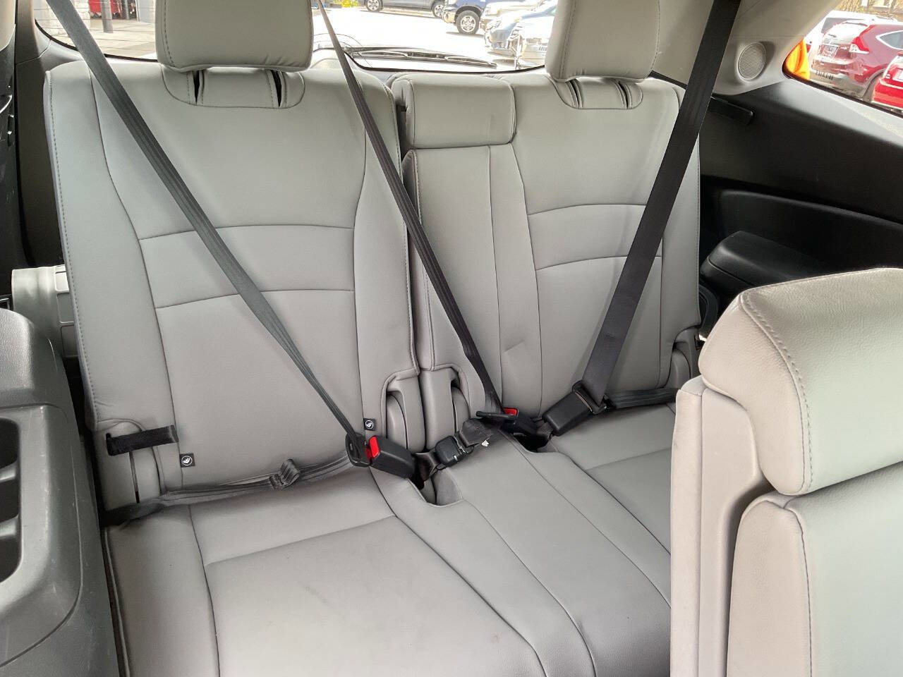 Used 2019 Honda Pilot Touring image 52