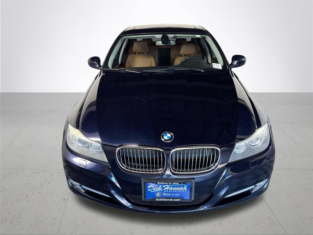 Used 2010 BMW 335i xDrive Sedan AWD/4WD image 3