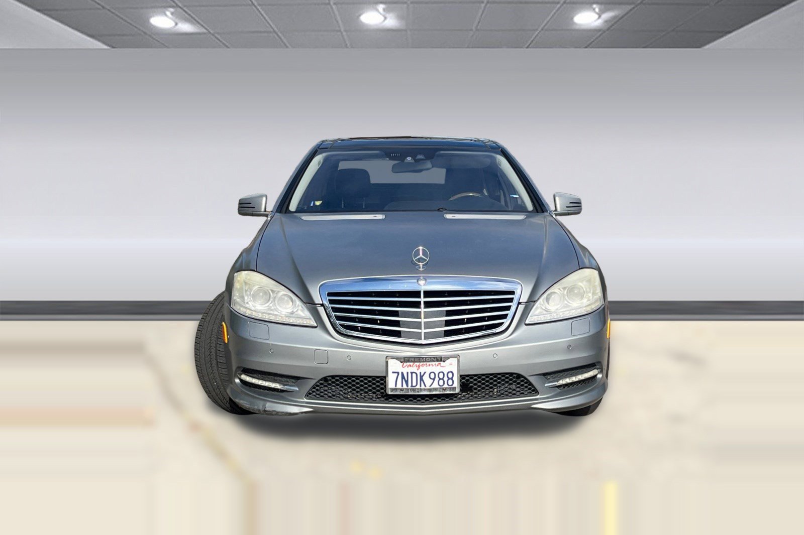 Used 2011 Mercedes-Benz S 550 image 4