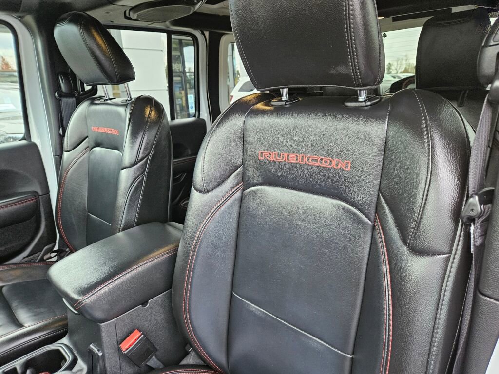 Used 2022 Jeep Wrangler Unlimited Rubicon w/ LED Lighting Group AWD/4WD image 13