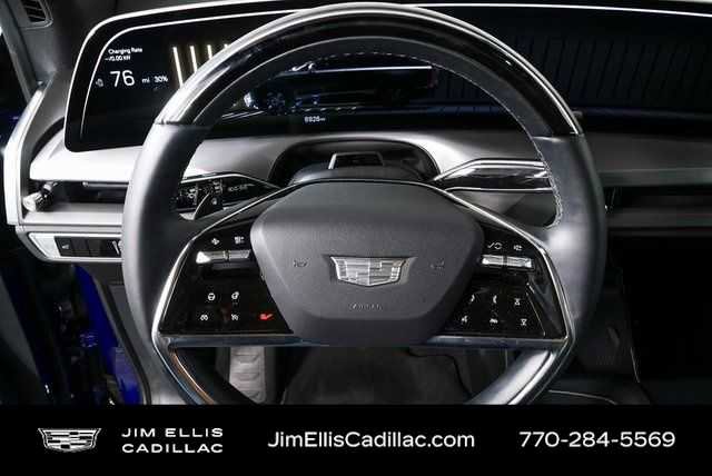 Used 2026 Cadillac Vistiq Sport image 9