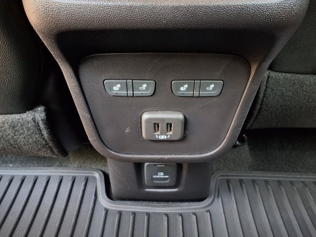 Used 2024 Chevrolet Equinox Premier AWD/4WD image 12