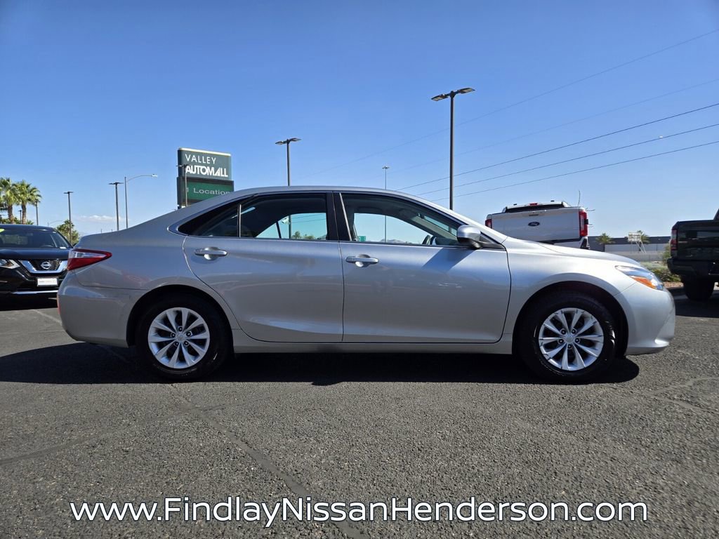 Used 2015 Toyota Camry LE FWD image 7