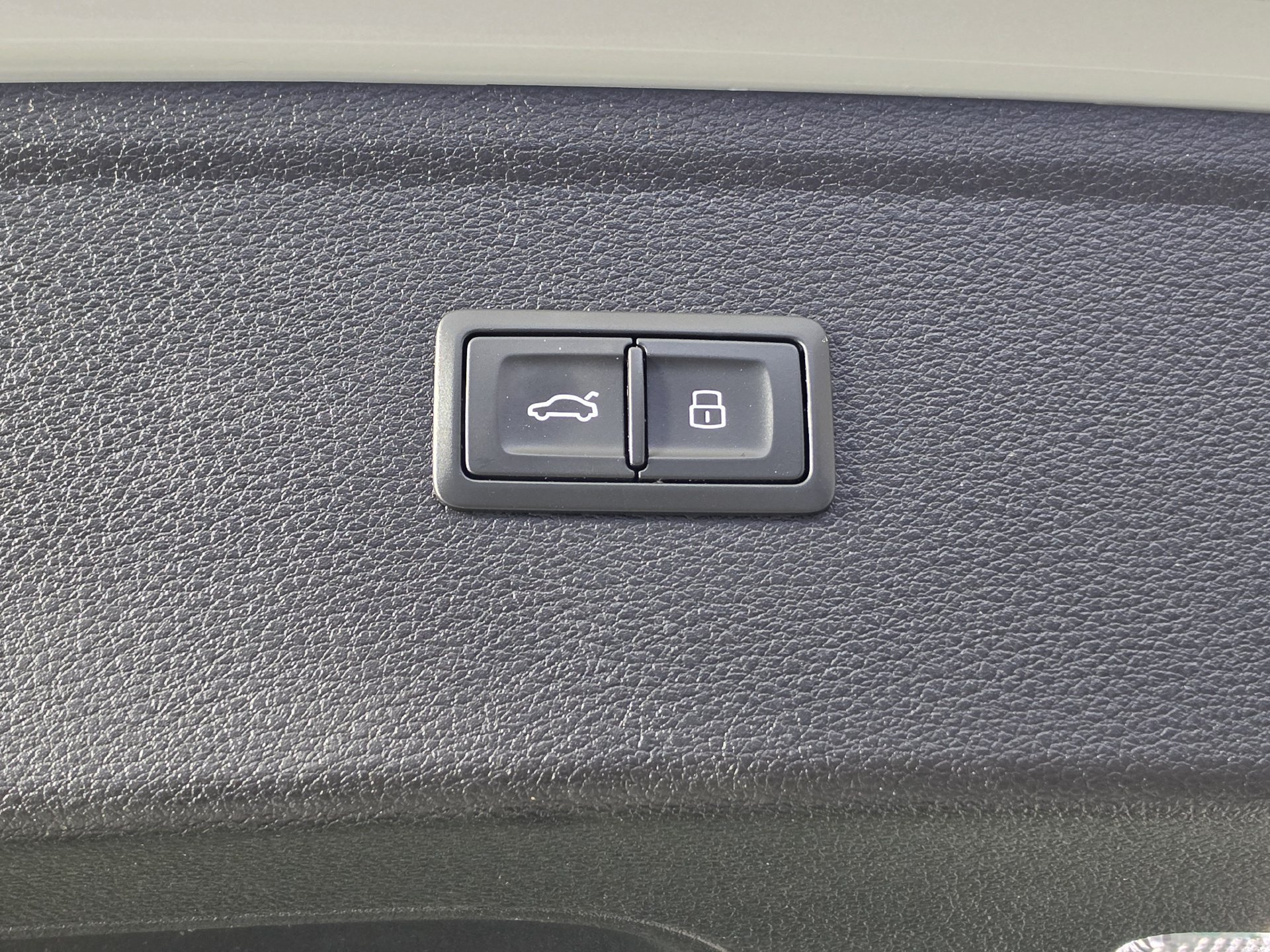Certified 2024 Audi SQ5 Premium Plus AWD/4WD image 48