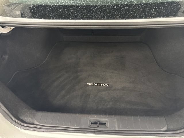 Used 2024 Nissan Sentra SV FWD image 12