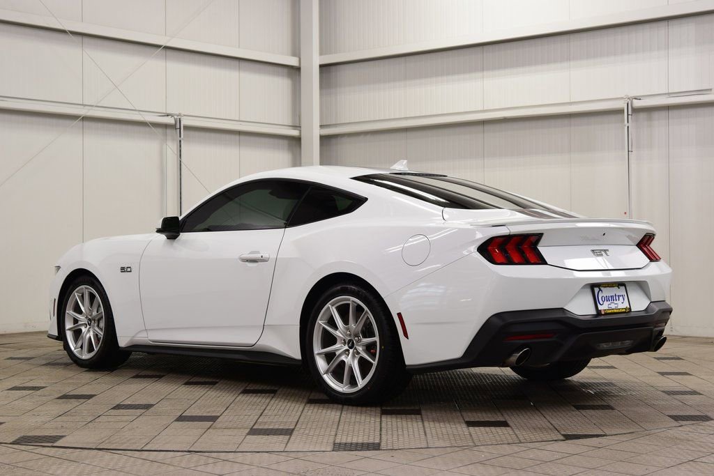 Used 2024 Ford Mustang GT Premium image 5
