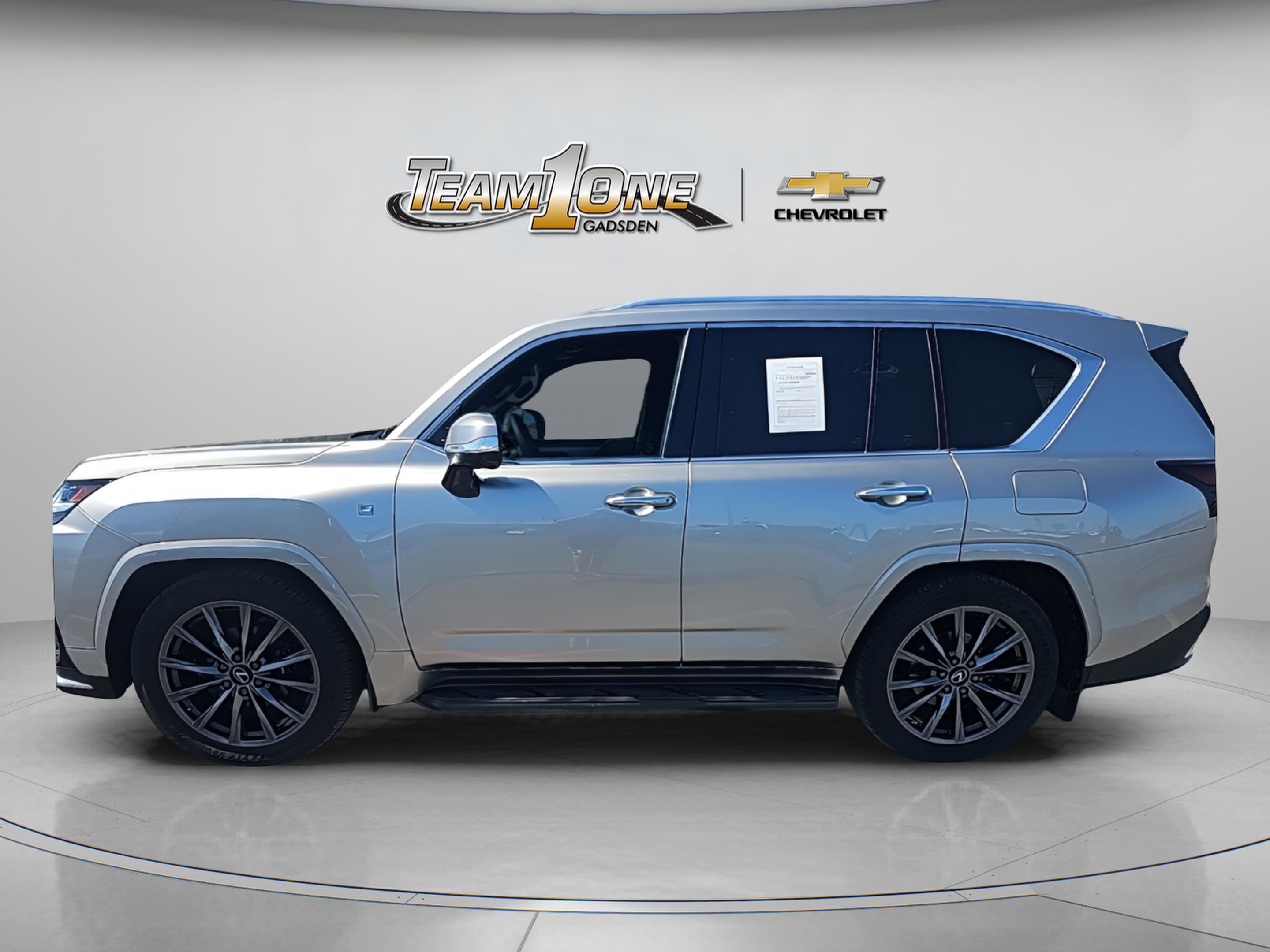 Used 2023 Lexus LX 600 F Sport image 8