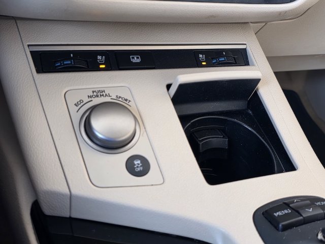 Used 2015 Lexus ES 350 w/ Luxury Package FWD image 20
