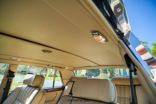 Used 1996 Rolls-Royce Silver Dawn image 41