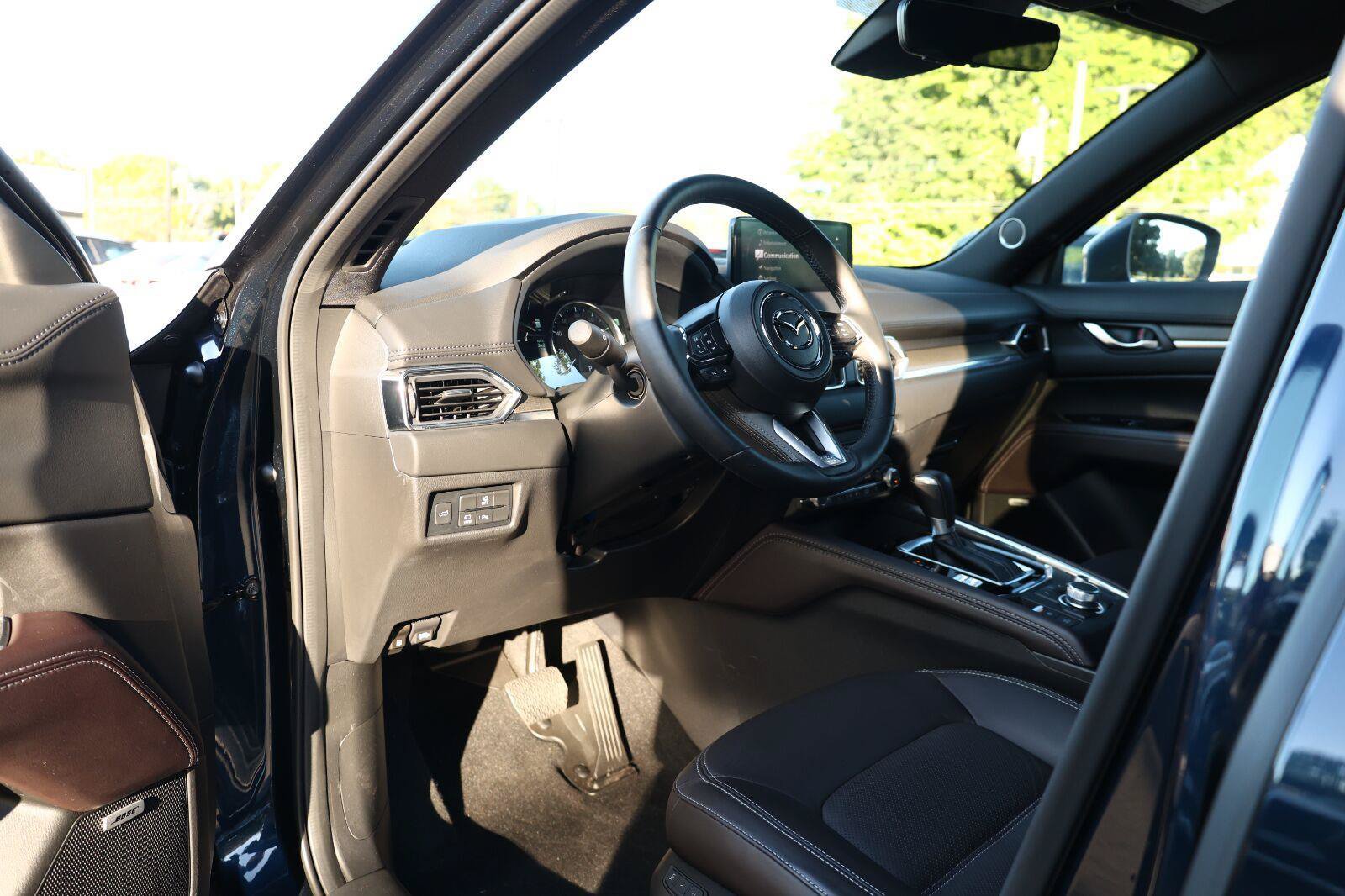 Used 2025 MAZDA CX-5 Signature AWD/4WD image 11