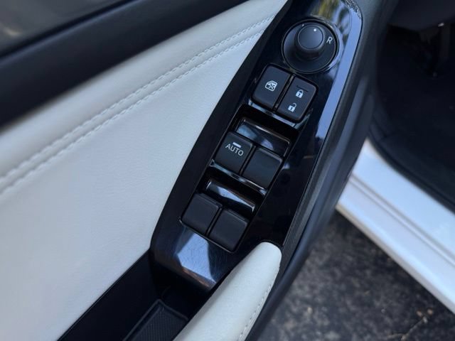 Used 2017 MAZDA MAZDA3 Grand Touring w/ Premium Equipment Package FWD image 13