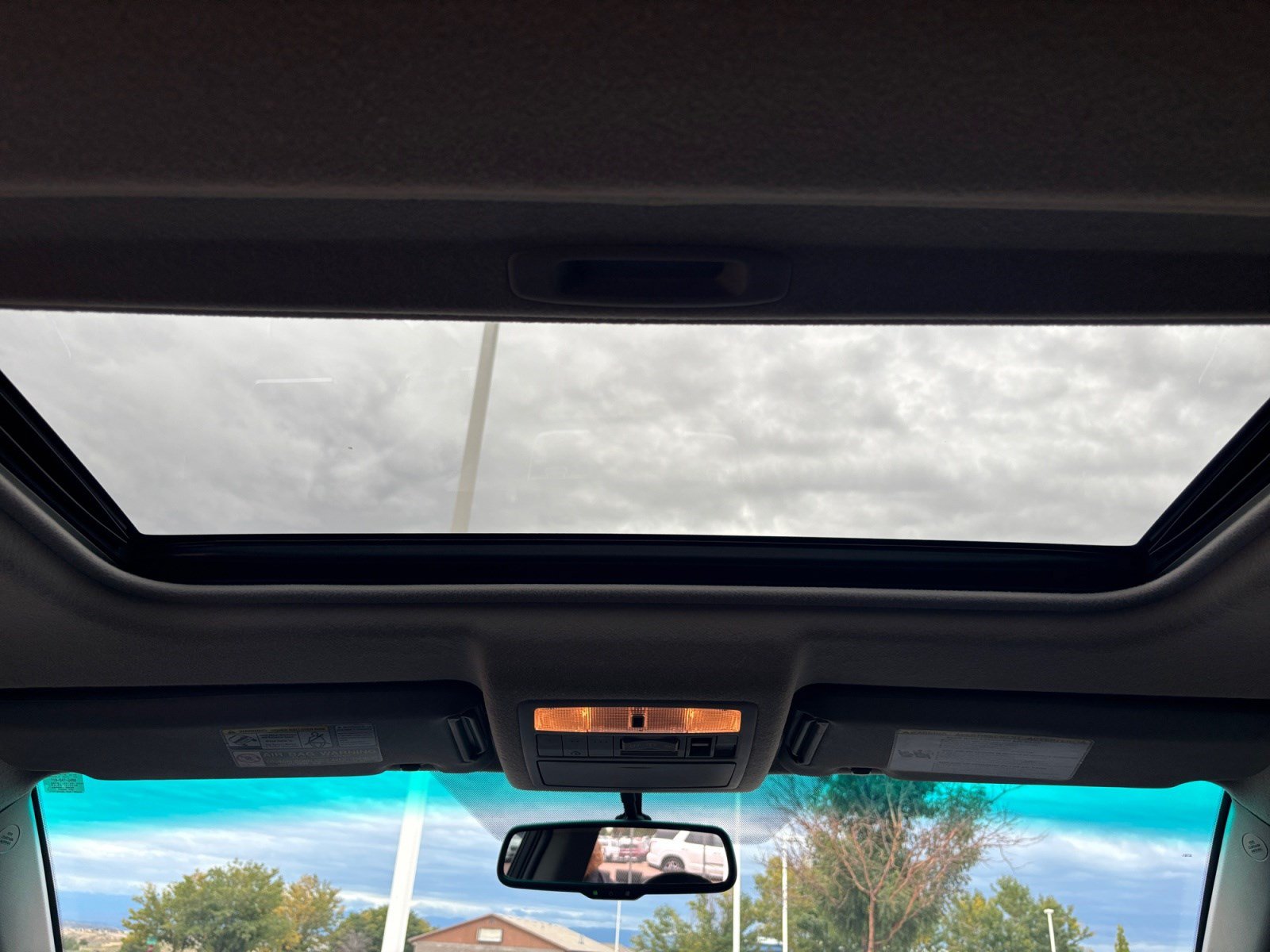 Used 2013 Toyota Highlander Limited FWD image 24
