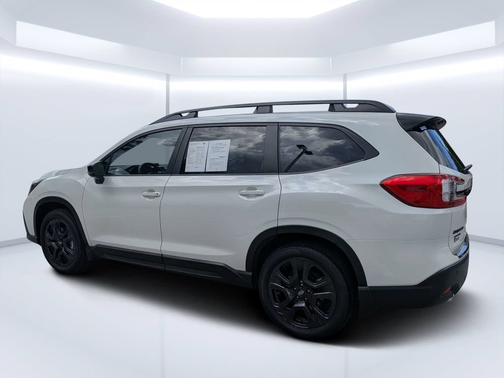Certified 2025 Subaru Ascent Bronze Edition w/ Onyx Package AWD/4WD image 5