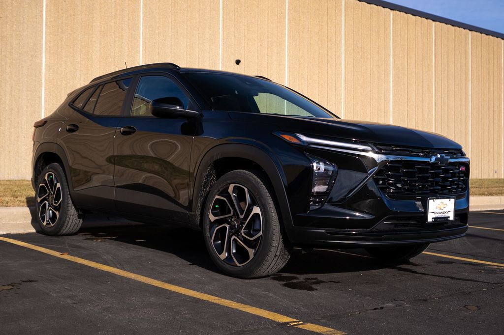 New 2026 Chevrolet Trax RS image 2