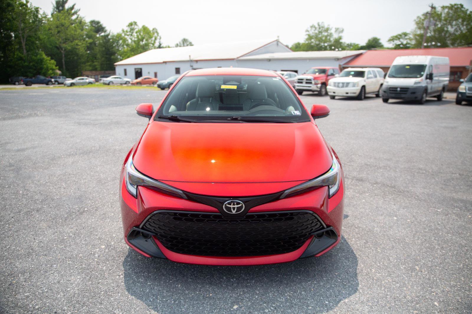 Used 2025 Toyota Corolla SE image 8