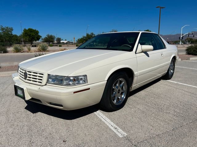 Used 2002 Cadillac Eldorado Collector's Edition image 2
