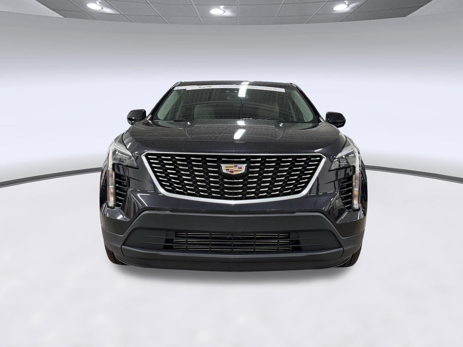 Used 2022 Cadillac XT4 Luxury w/ Driver Awareness Package FWD image 6