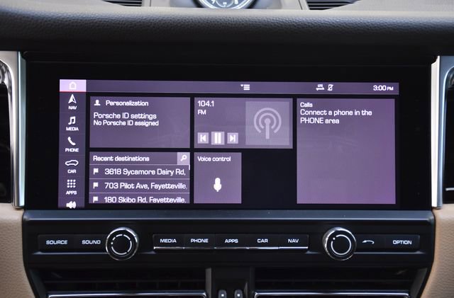 Used 2019 Porsche Macan AWD/4WD image 17