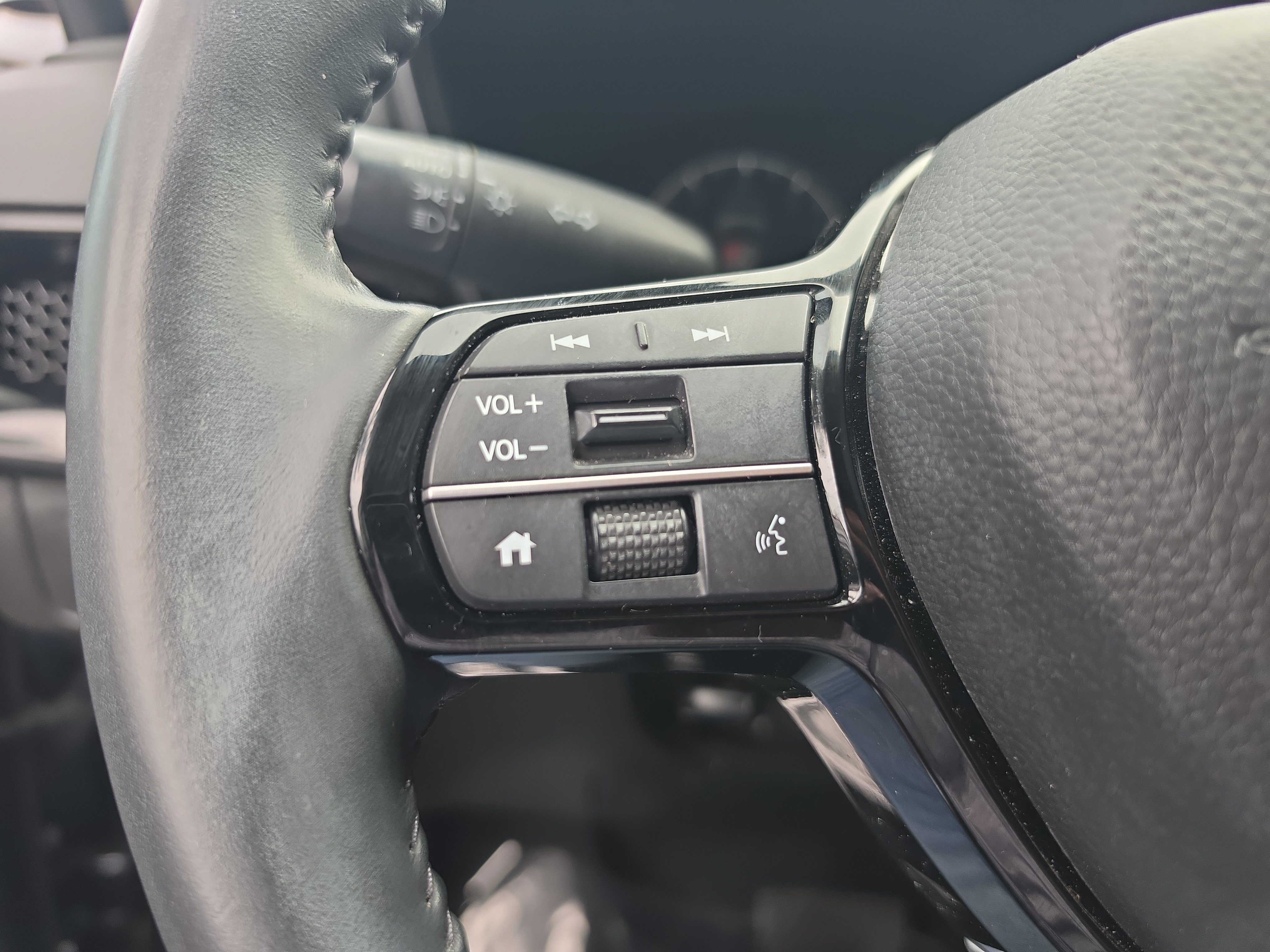 Certified 2025 Honda CR-V EX-L image 19