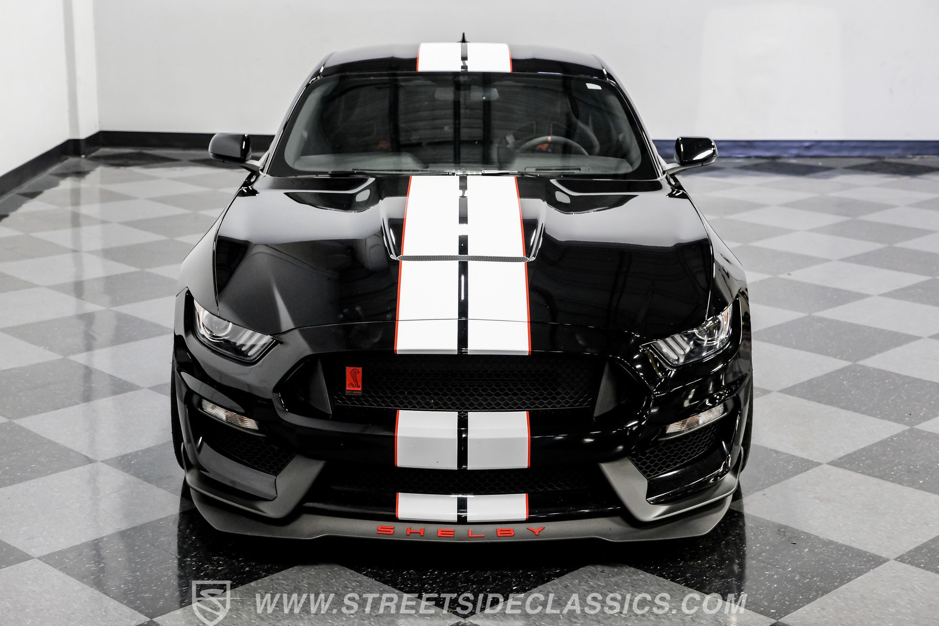Used 2020 Ford Mustang Shelby GT350R w/ GT350R Equipment Group 920A RWD image 33