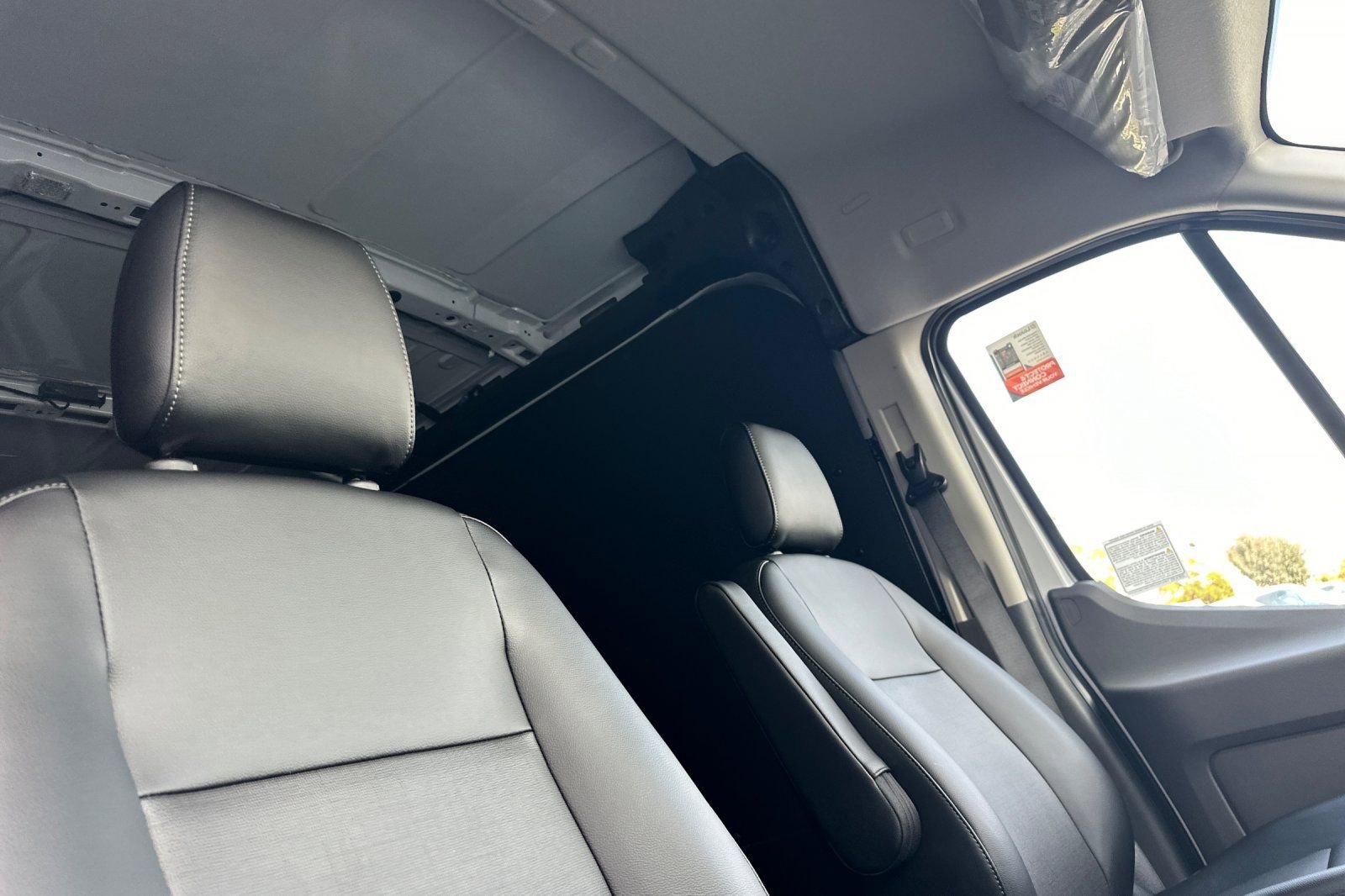 New 2026 Ford Transit 250 148 Medium Roof w/ Load Area Protection Package image 16