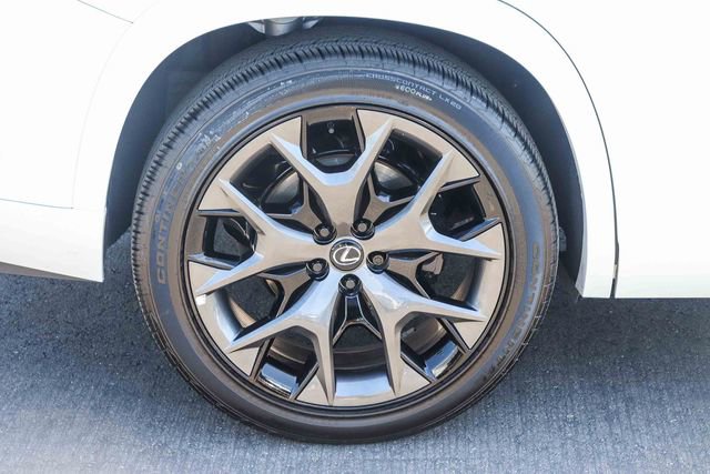 Certified 2025 Lexus TX 500h AWD w/ Technology Package image 9