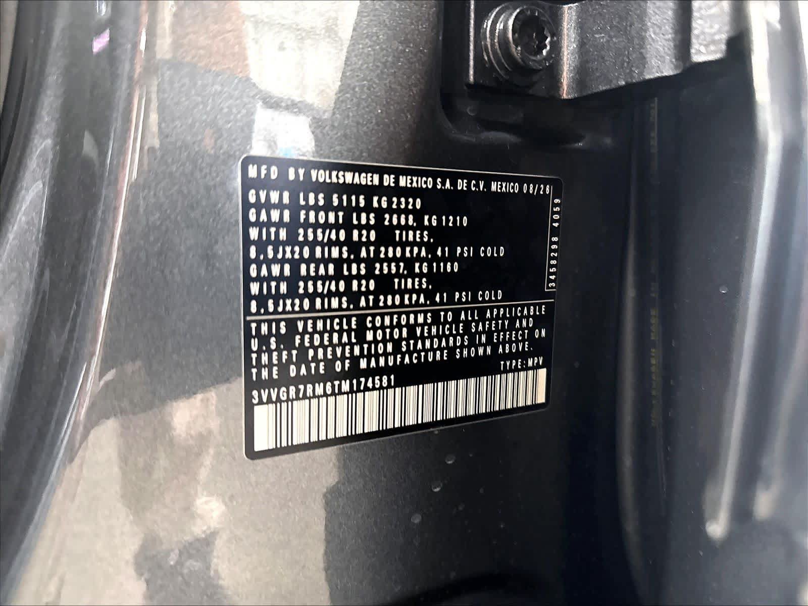 New 2026 Volkswagen Tiguan SE R-Line AWD/4WD image 8