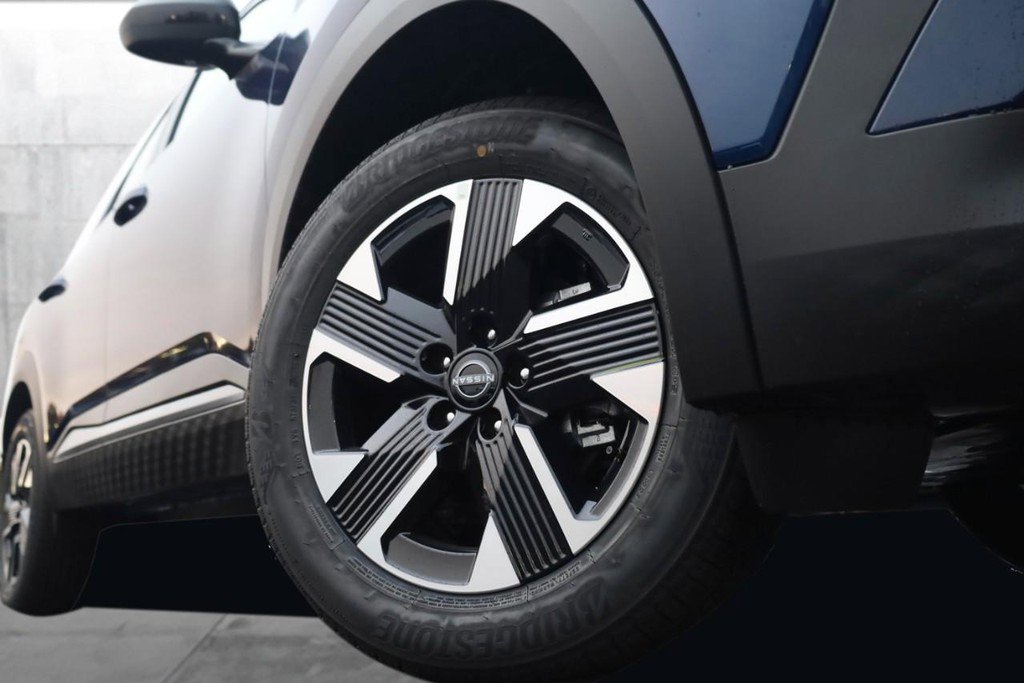 New 2026 Nissan Kicks SV w/ Cold Weather Package image 3