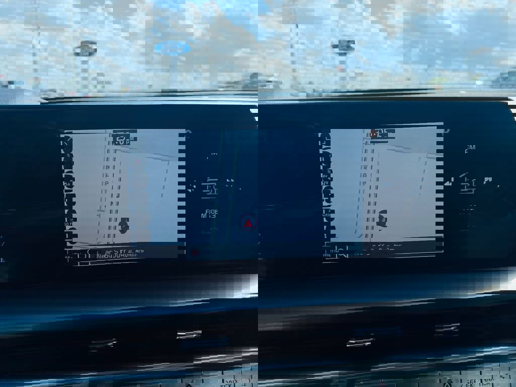 Used 2025 Kia Telluride S AWD/4WD image 30