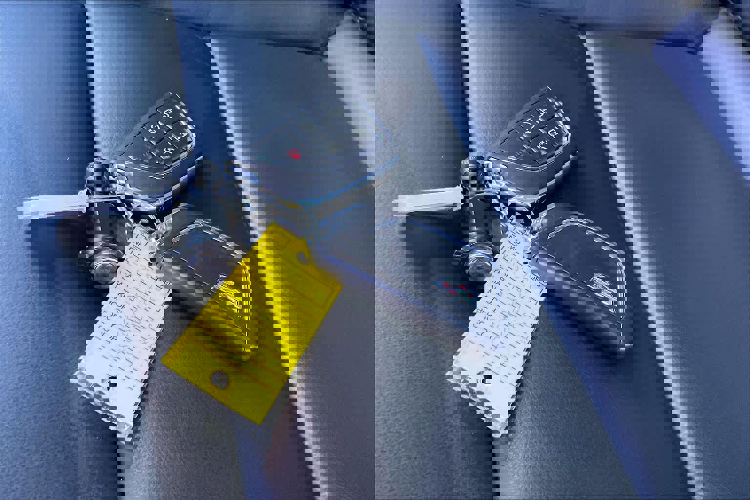 Used 2024 Cadillac XT4 Luxury w/ Cold Weather Package image 14