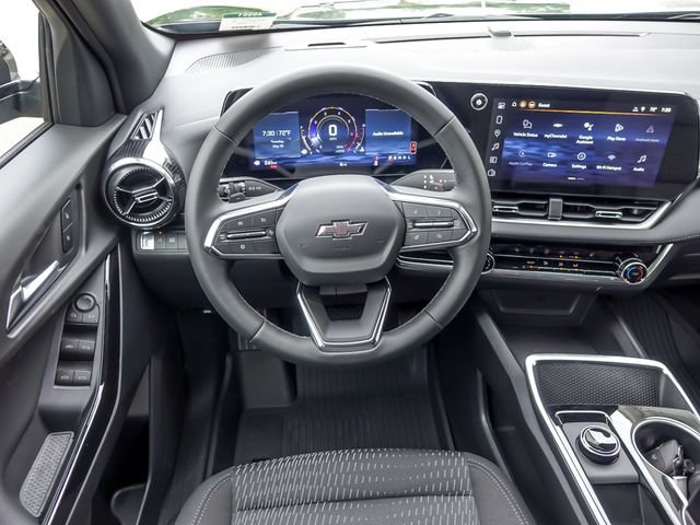 New 2026 Chevrolet Equinox LT w/ Midnight Edition FWD image 16