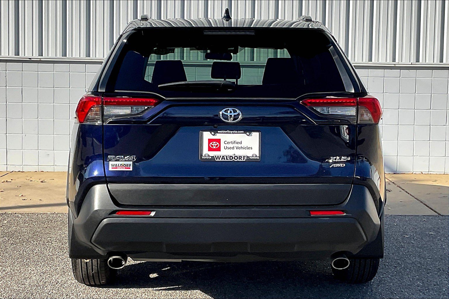 Used 2023 Toyota RAV4 XLE w/ Convenience Package AWD/4WD image 5