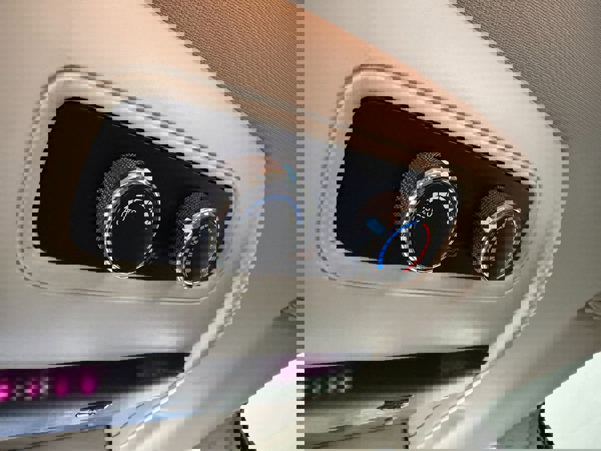 Used 2011 Dodge Durango Crew w/ Entry Nav/Commuter Group image 25