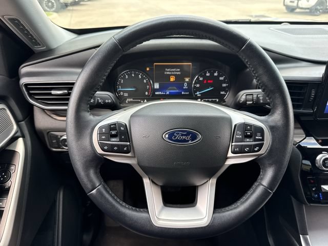 Used 2022 Ford Explorer Limited w/ Equipment Group 301A RWD image 12