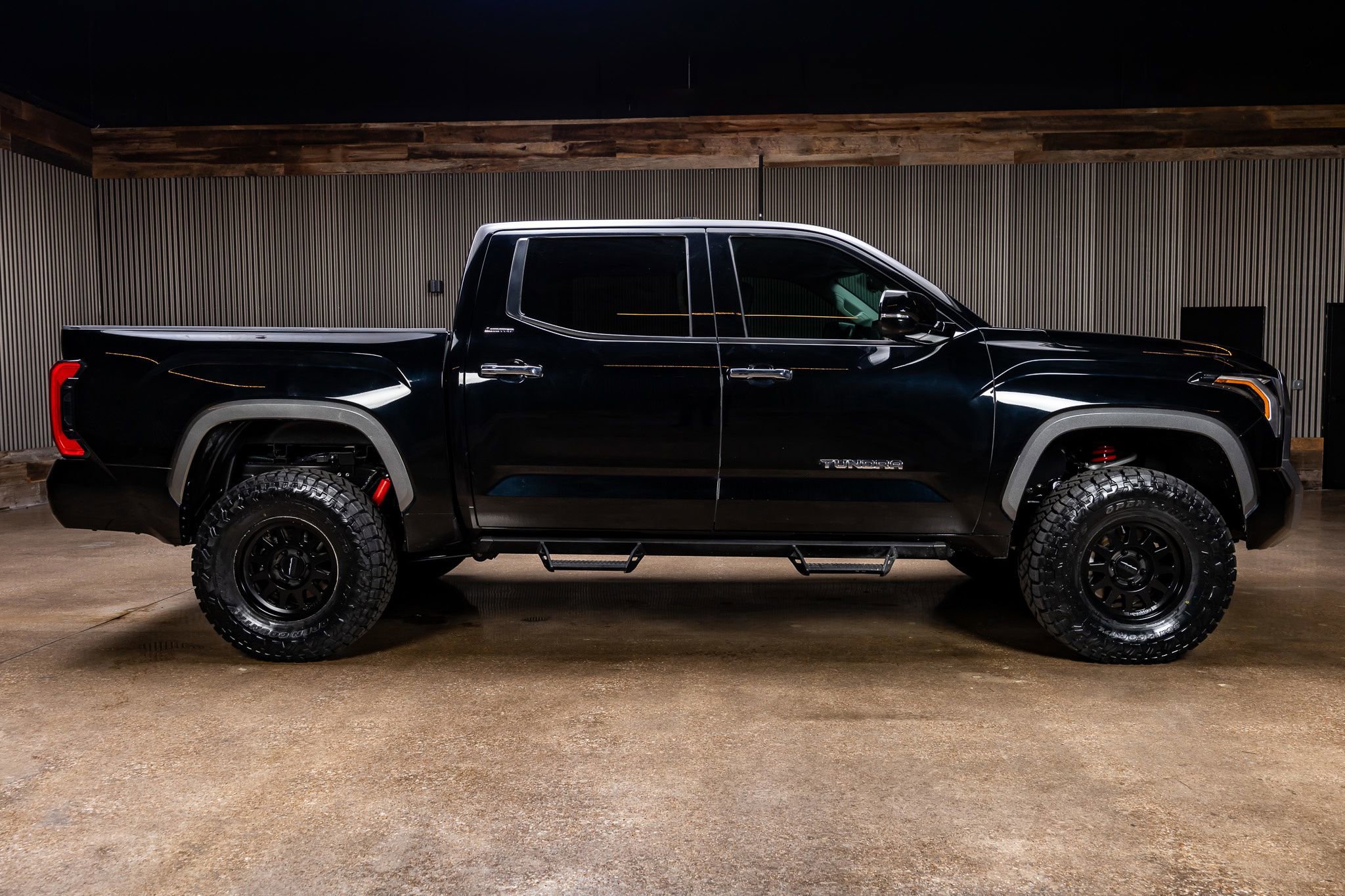 Used 2023 Toyota Tundra Limited image 10