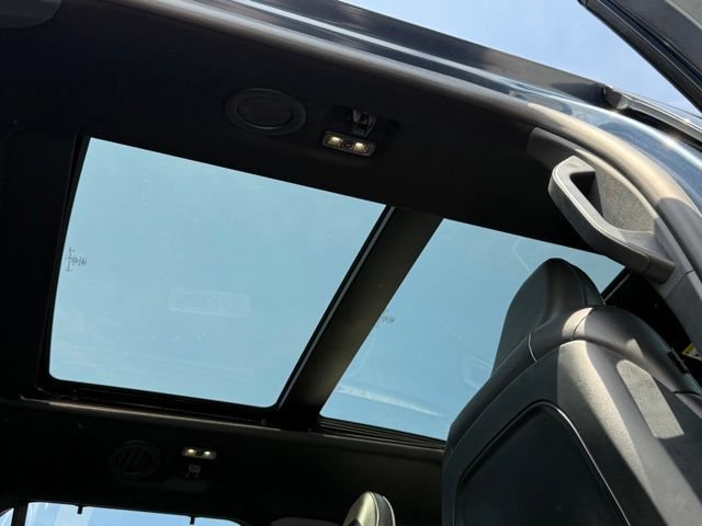 Used 2020 Ford Explorer ST w/ Premium Technology Package AWD/4WD image 5