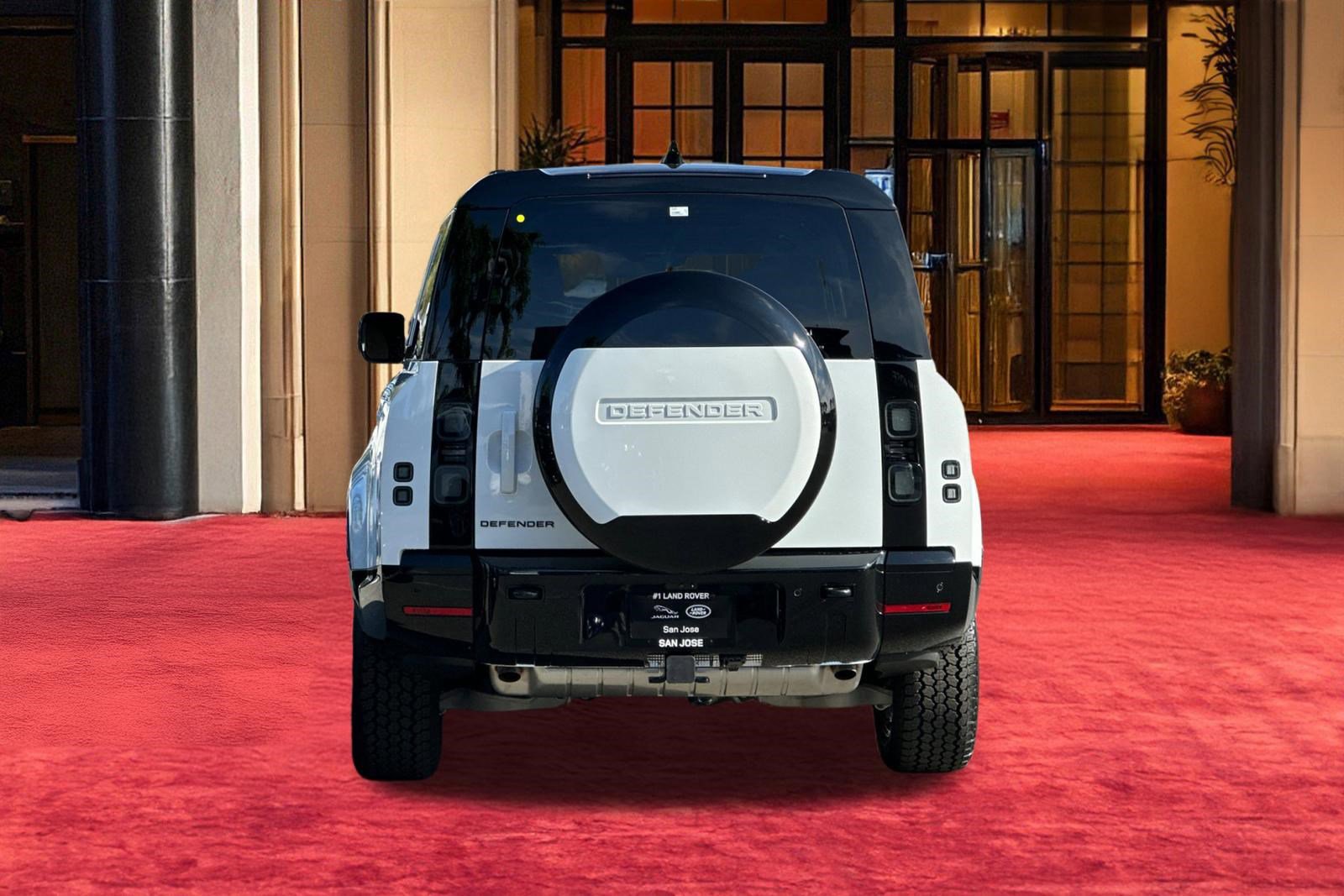 New 2026 Land Rover Defender 130 X-Dynamic SE image 11