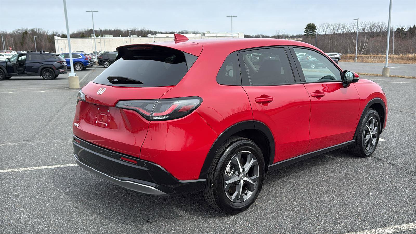 Used 2025 Honda HR-V EX-L image 6