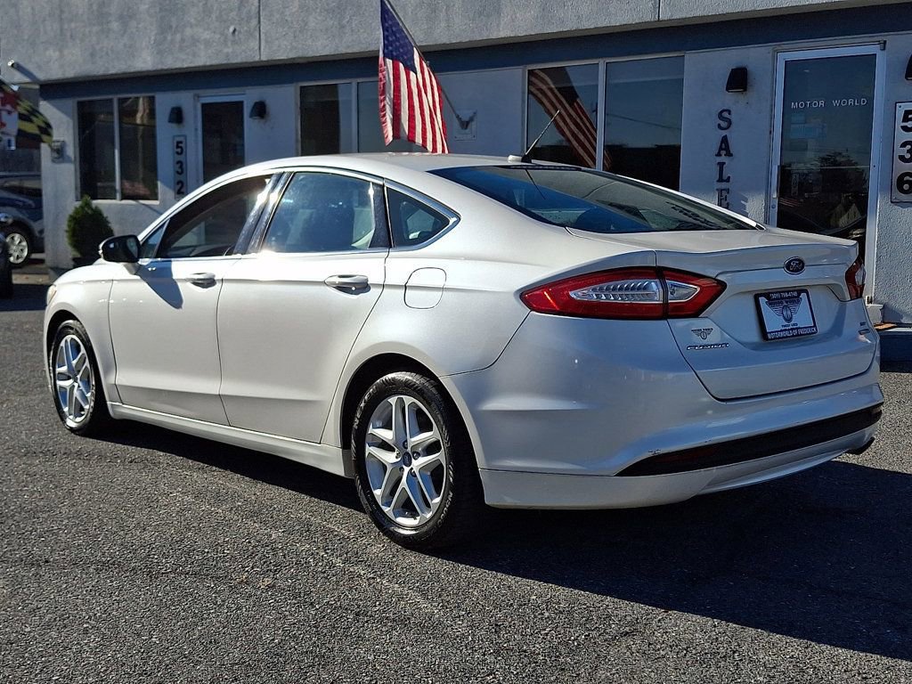 Used 2014 Ford Fusion SE w/ Equipment Group 202A image 6