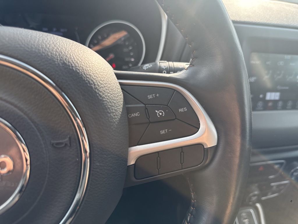 Used 2019 Jeep Compass Latitude w/ Cold Weather Group image 21