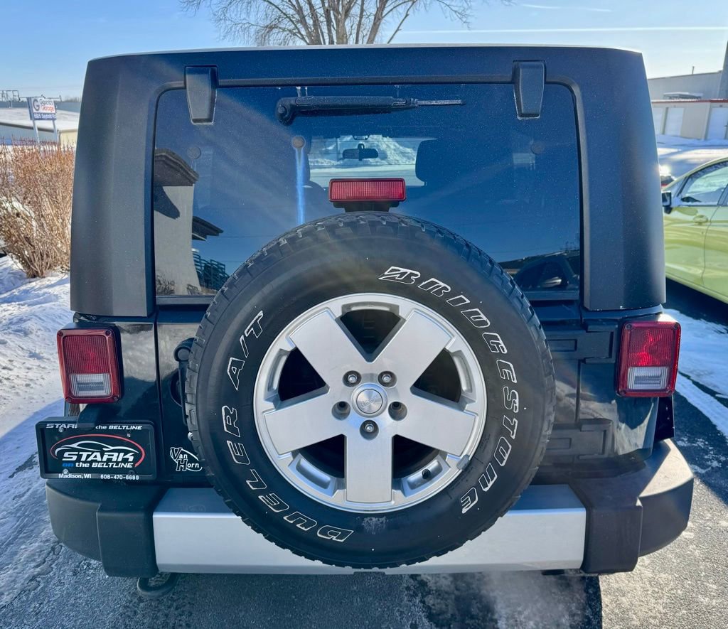 Used 2011 Jeep Wrangler Unlimited Sahara image 6