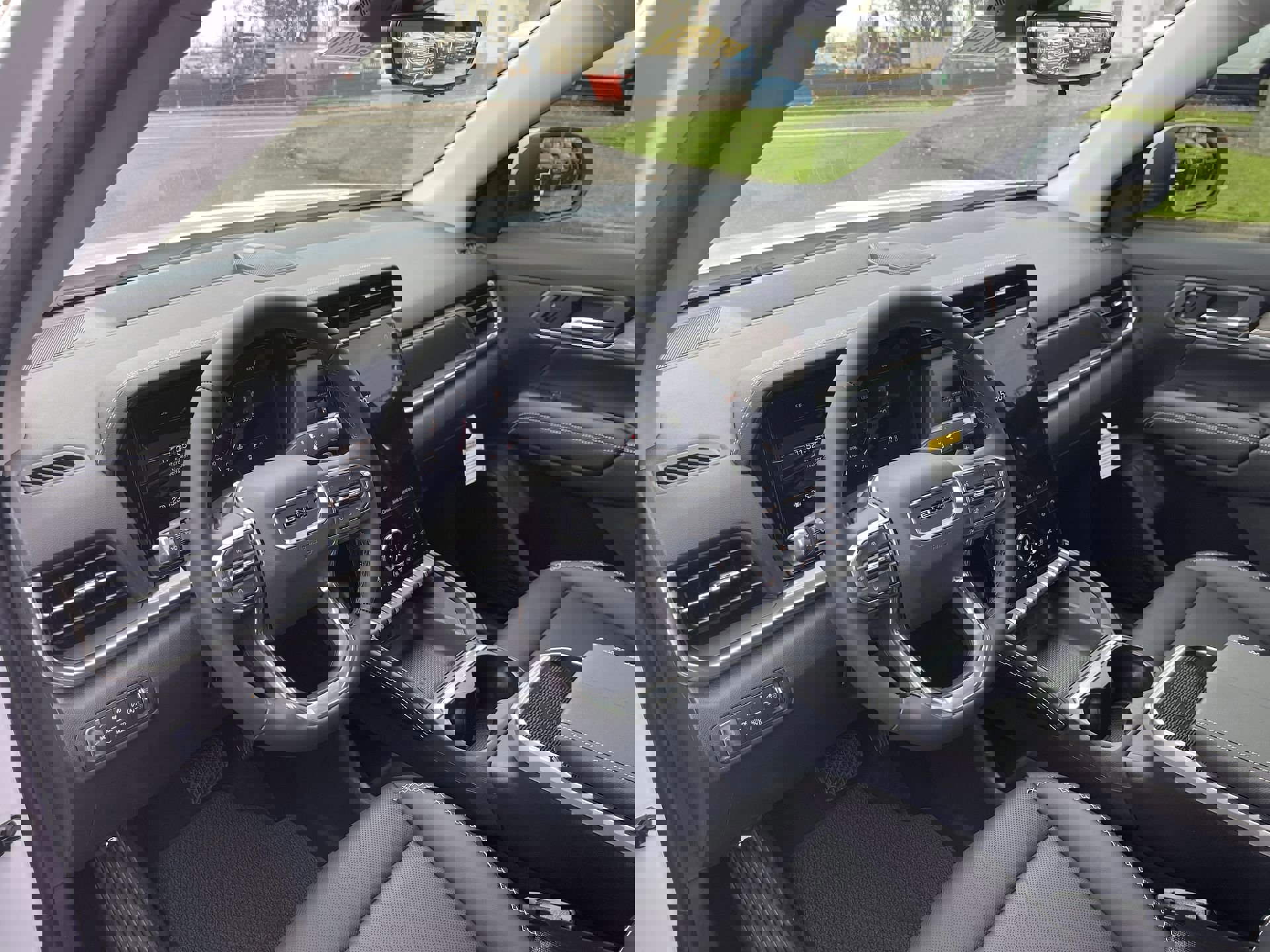 New 2026 GMC Terrain Denali image 44