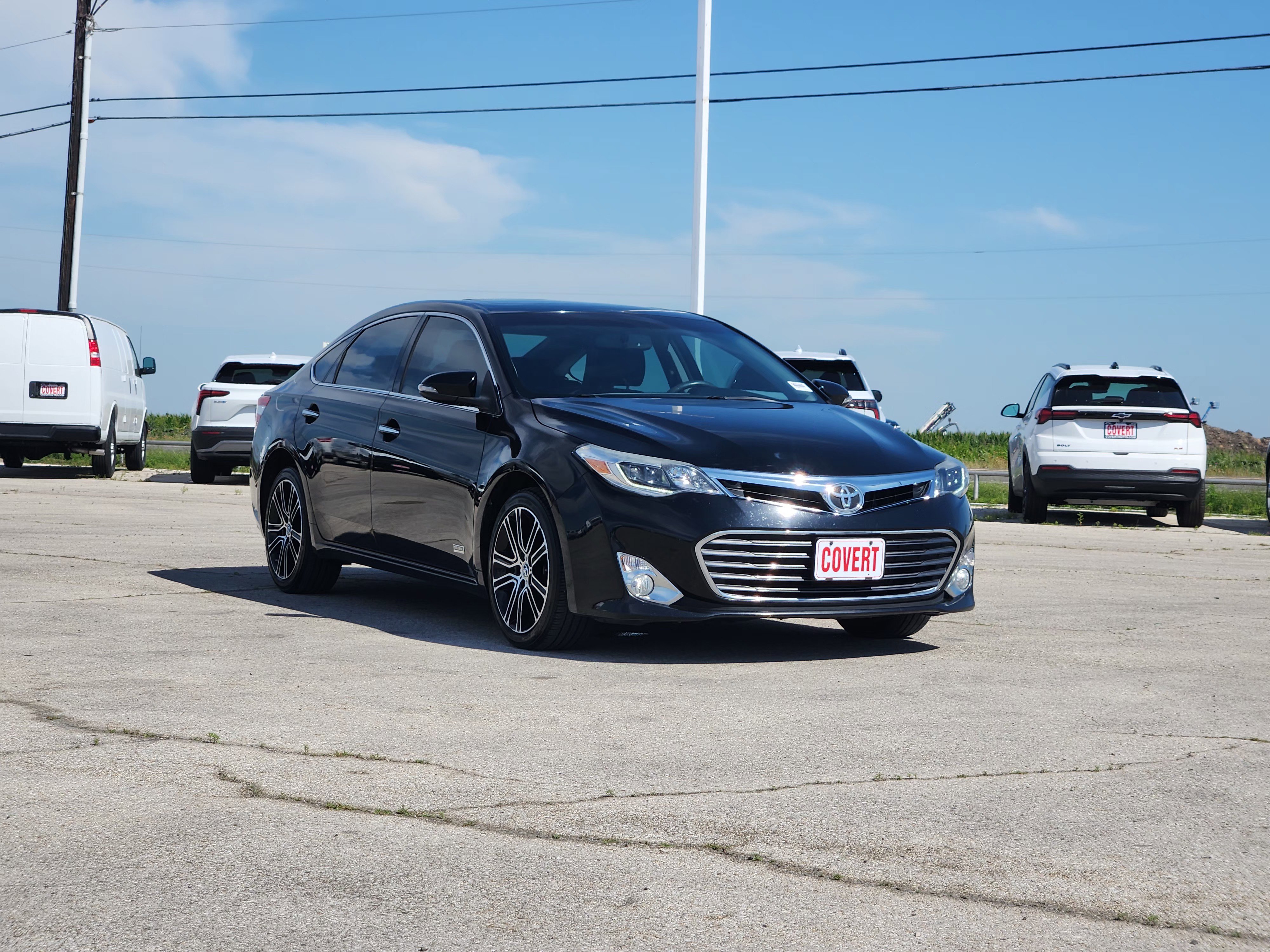 Used 2015 Toyota Avalon XLE Touring Sport Edition FWD image 3