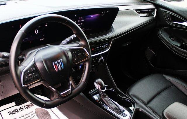 Used 2024 Buick Encore GX Sport Touring image 3